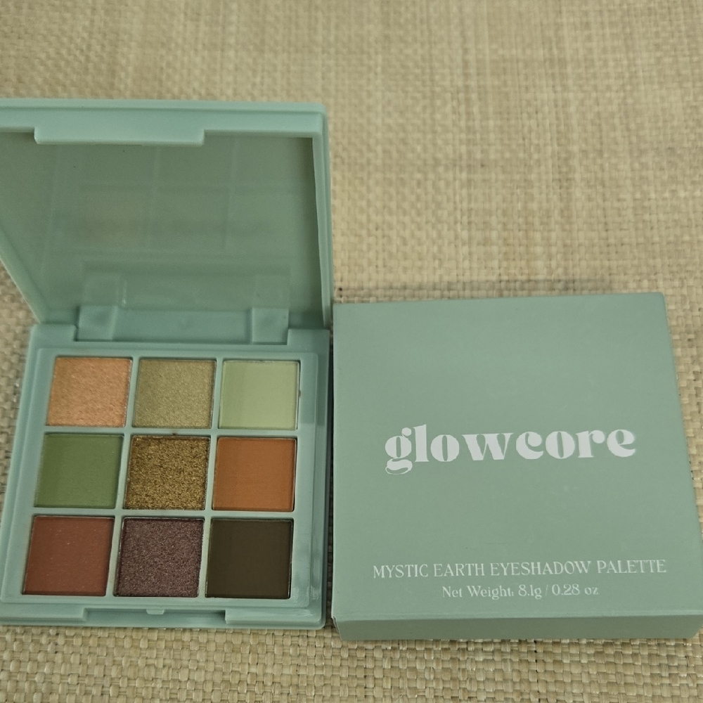 Glowcore Mystic Earth Eyeshadow Palette - Green Tones